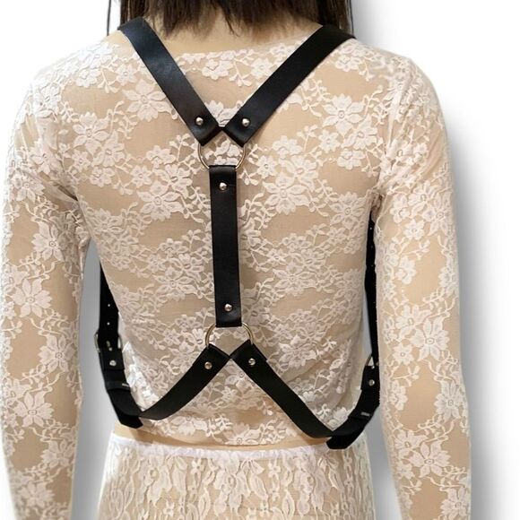 Black Wide Strap Silver Metal Chest Body Harness Belt - NEW - Picture 2 of 6